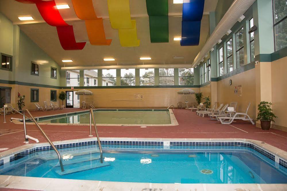 All Seasons Resort Kalkaska Exterior photo