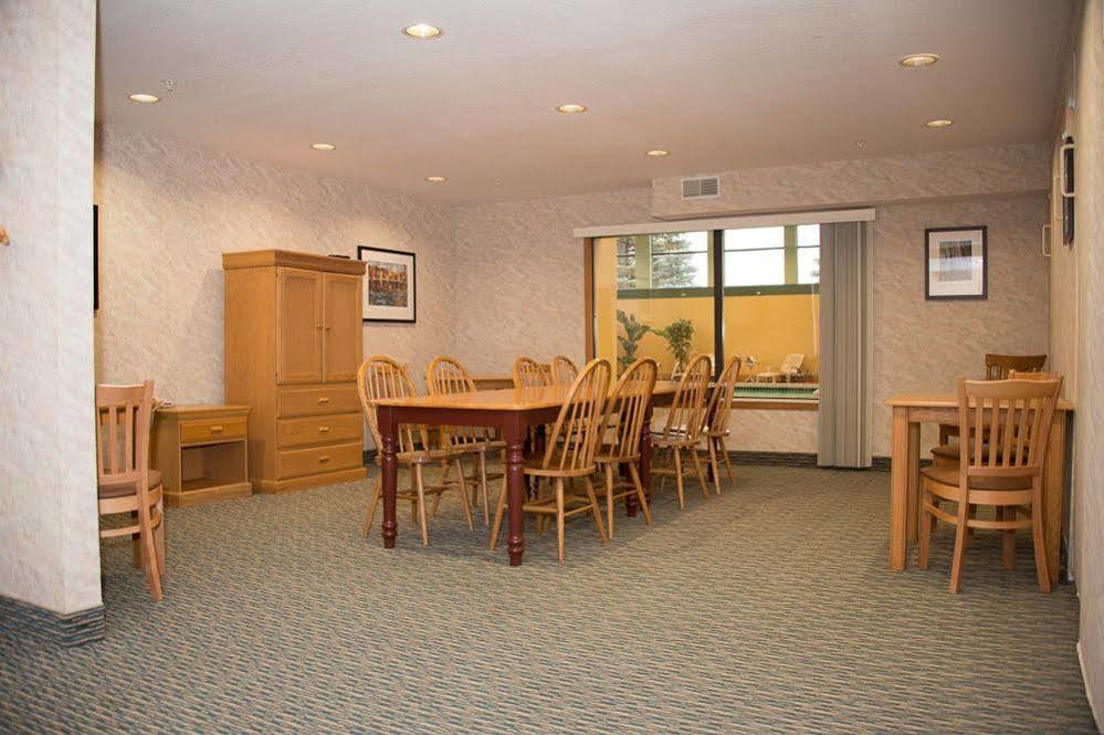 All Seasons Resort Kalkaska Exterior photo